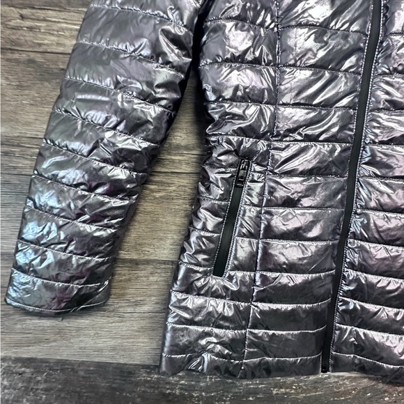 White Mark Metallic Puffer Jacket with Quilted Design Womens Size Medium - Picture 12 of 12